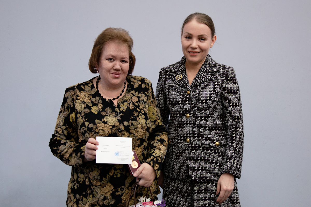 Ольге Сухаревой вручили медаль «За безупречный труд и отличие»