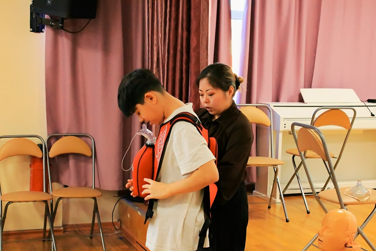 Знания, которые спасают: уроки первой помощи от команды проекта «Политех дарит тепло!»